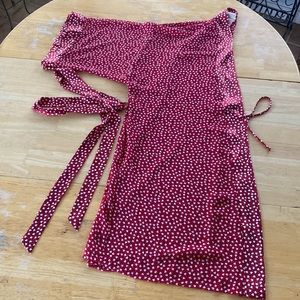 SOPHIA BY DELICATES. Red Sheer Robe & belt. XL-Vintage, knee-length 3/4 Sleeve.